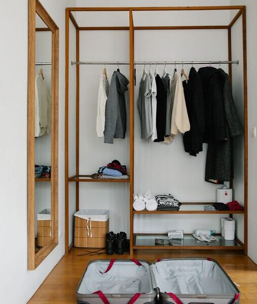 How to Store Seasonal Clothes Efficiently for Year-Round Organization